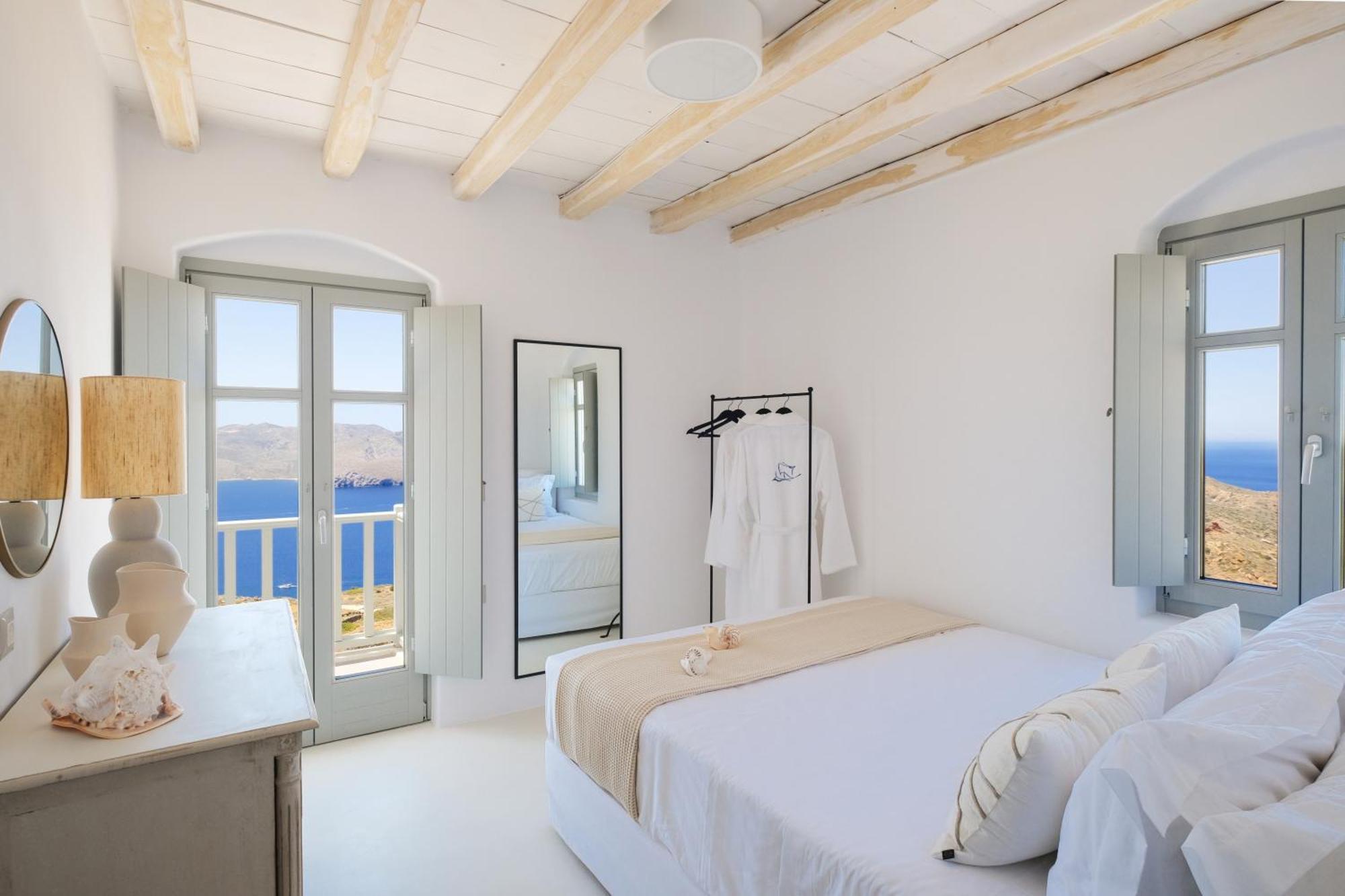 Odyssey Rock Milos Sunset Suites Plaka  Exterior foto