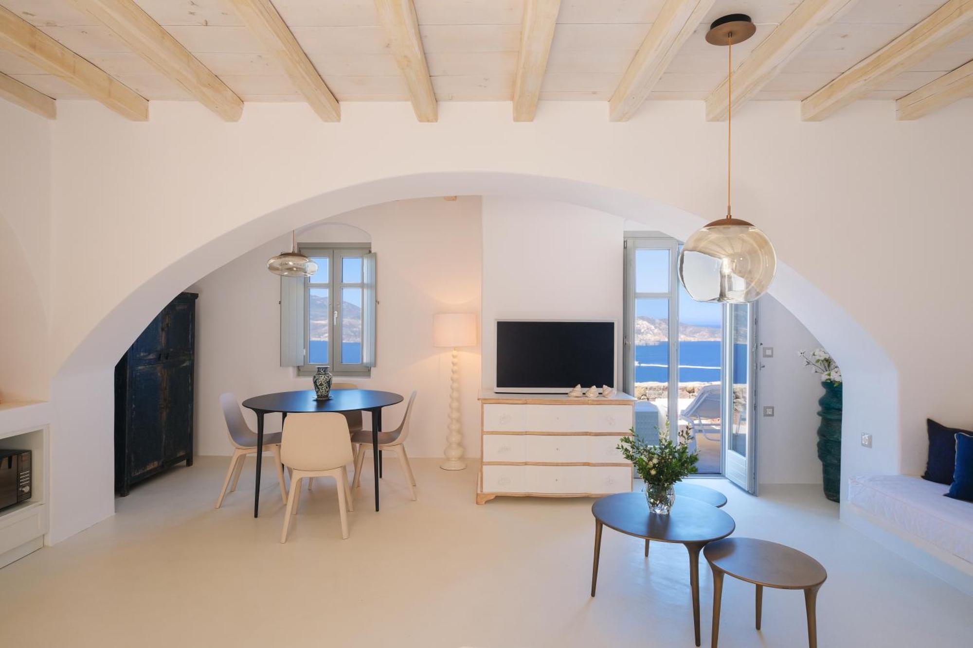 Odyssey Rock Milos Sunset Suites Plaka  Zimmer foto